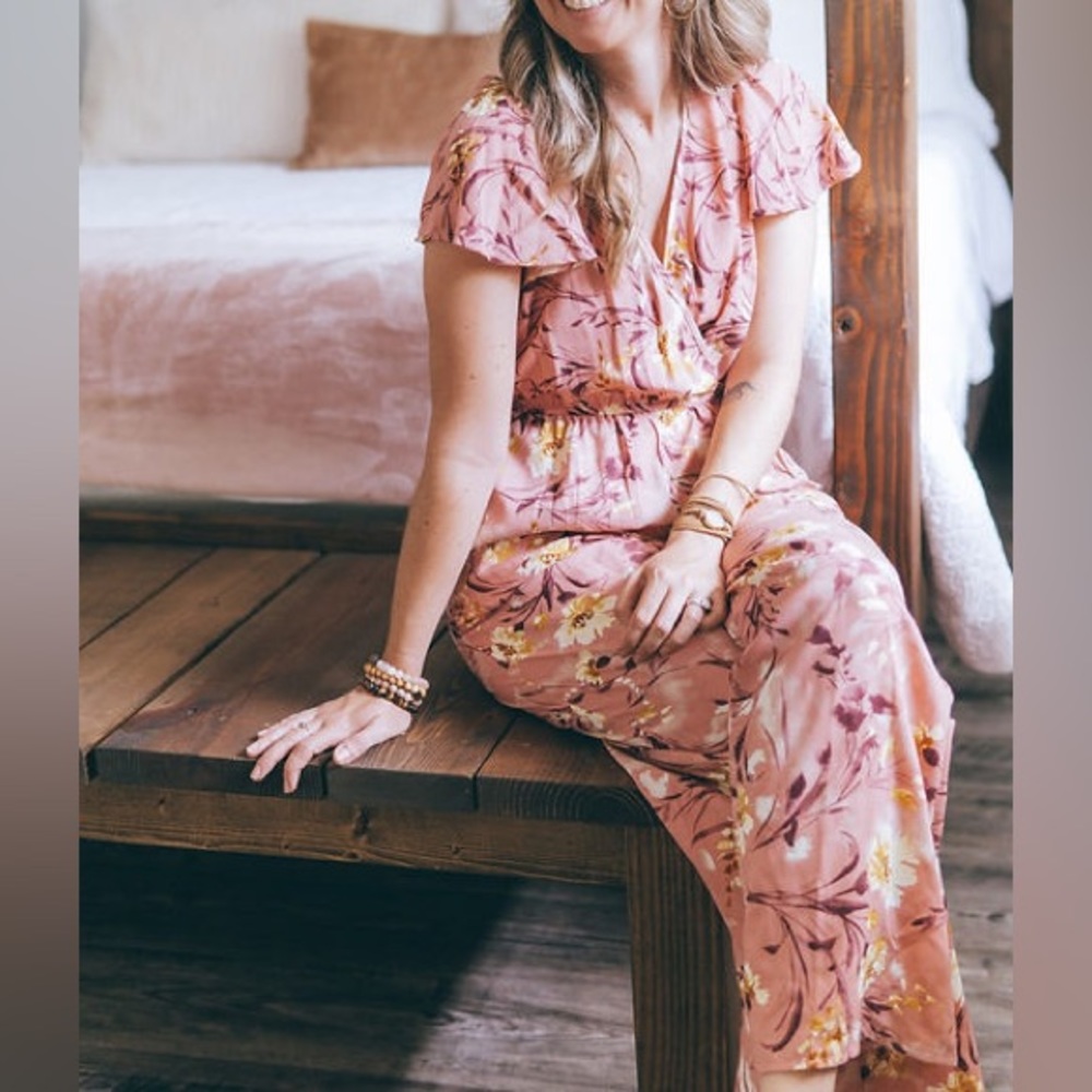 NWT BAND OF GYPSIES Floral Jumpsuit. Size XL